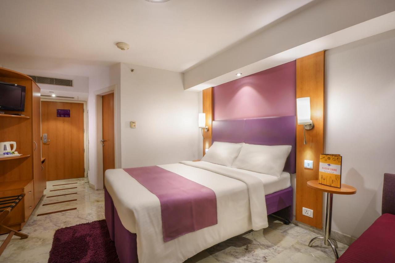 Caspia Hotel New Delhi Extérieur photo