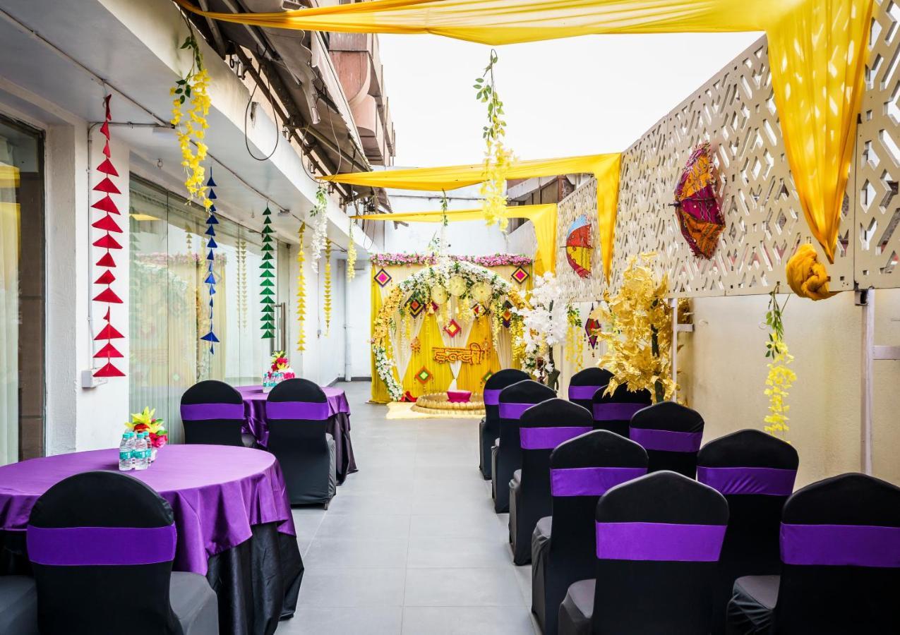 Caspia Hotel New Delhi Extérieur photo